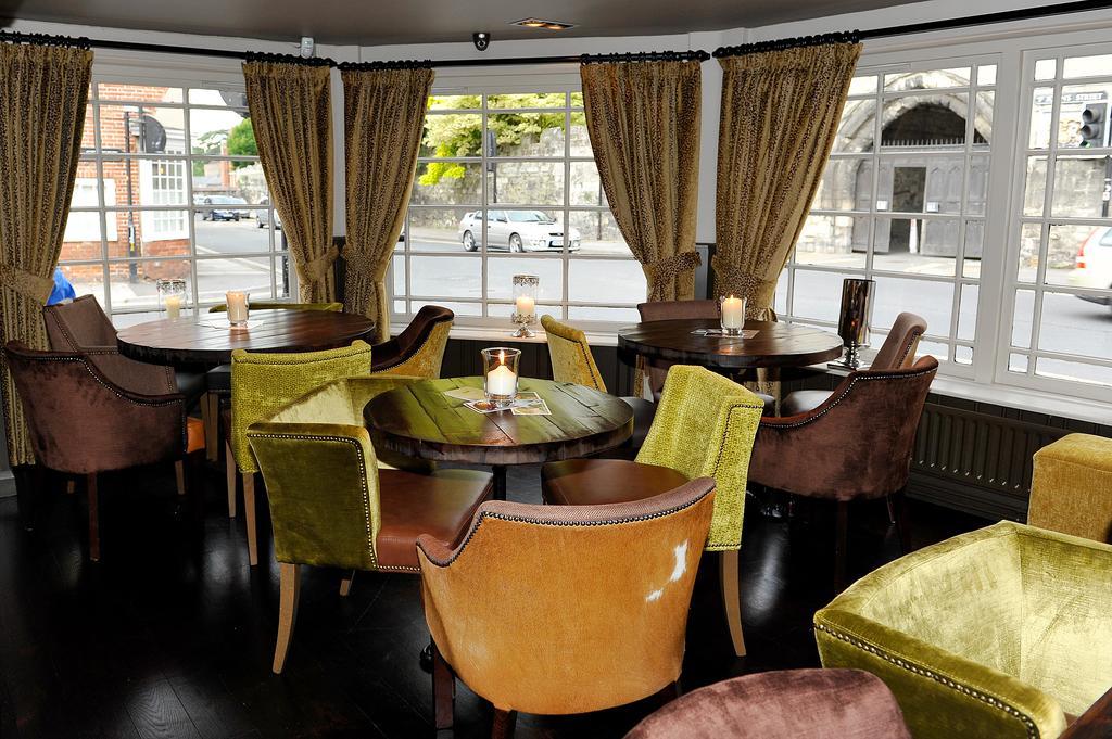 Chapter House Hotel 3*